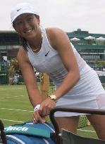 (3)Japan's Sugiyama advances to 2nd round at Wimbledon